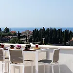 Rooftop & Guest house