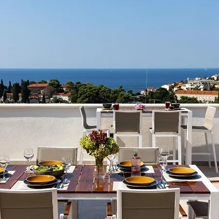 Rooftop & Guest house 3*