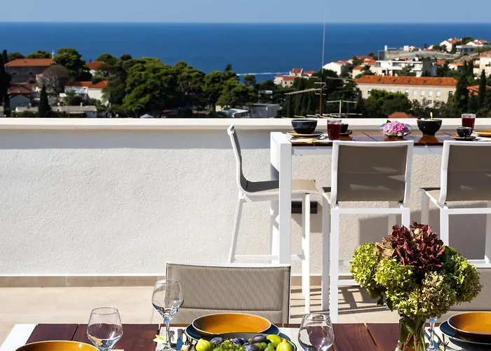 Pensión Rooftop & 3*